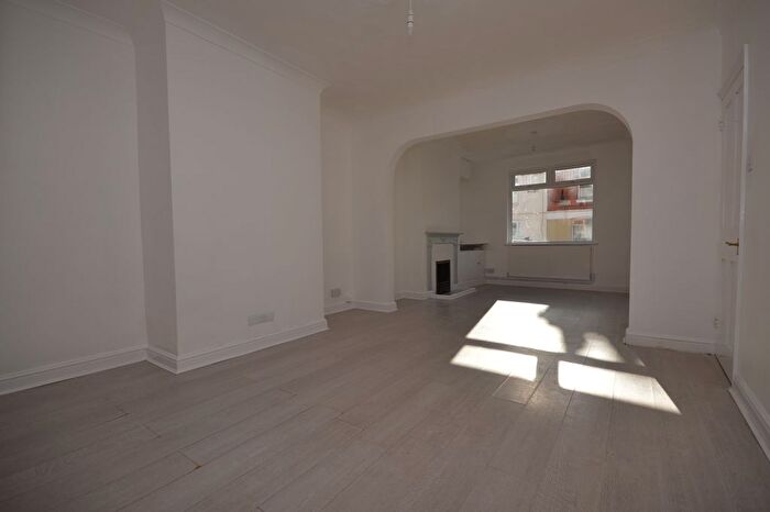 2 Bedroom Property To Rent In Barnwell Street, Kettering, NN16