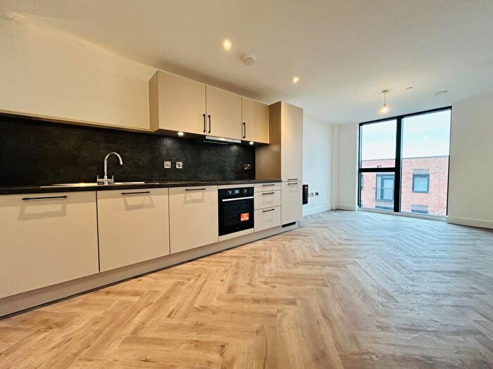 Apartment To Rent In Castleward Boulevard, Derby, DE1