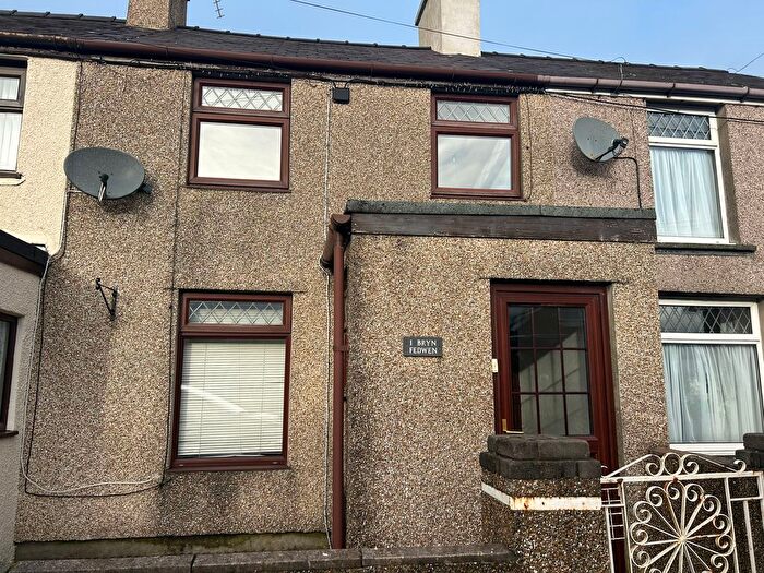 3 Bedroom Terraced House To Rent In Station Road Llanrug, Caernarfon, LL55