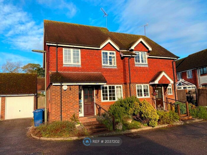 3 Bedroom Semi-Detached House To Rent In Little Manor Gardens, Cranleigh, GU6
