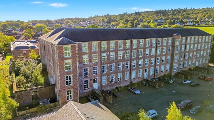 2 Bedroom Flat For Sale In Woolcarder's Court, Cambusbarron, Stirling, FK7