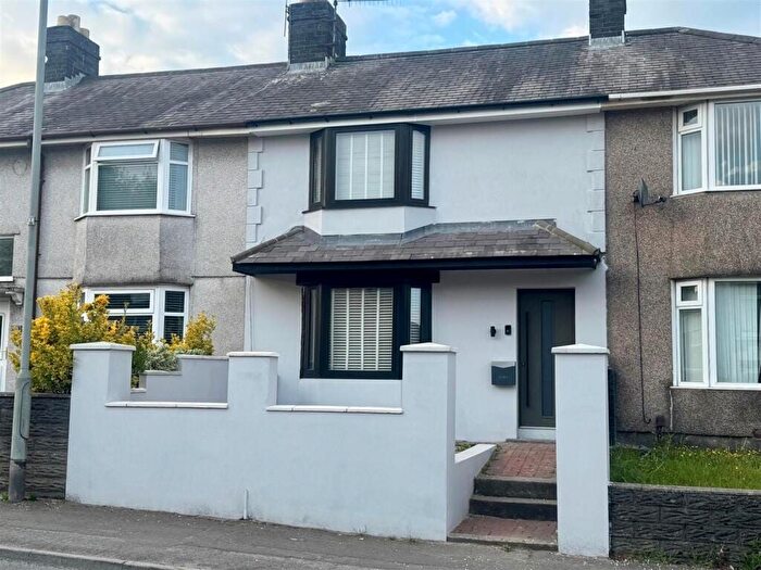 3 Bedroom Terraced House For Sale In Pentregethin Road, Cwmbwrla, Swansea, SA5