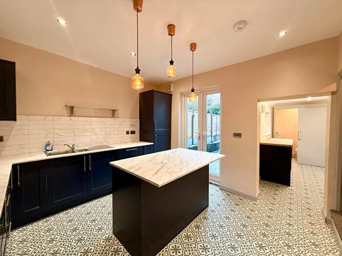 4 Bedroom Terraced House To Rent In Church Street, Silverdale, ST5