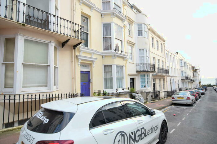 Studio To Rent In Devonshire Place, Brighton, BN2