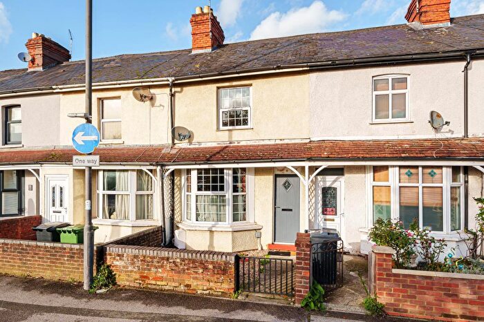 3 Bedroom Terraced House For Sale In Newbury, Berkshire, RG14