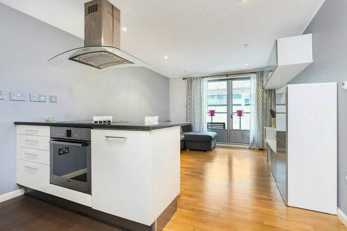 2 Bedroom Flat To Rent In Westminster Bridge Road, Waterloo, SE1
