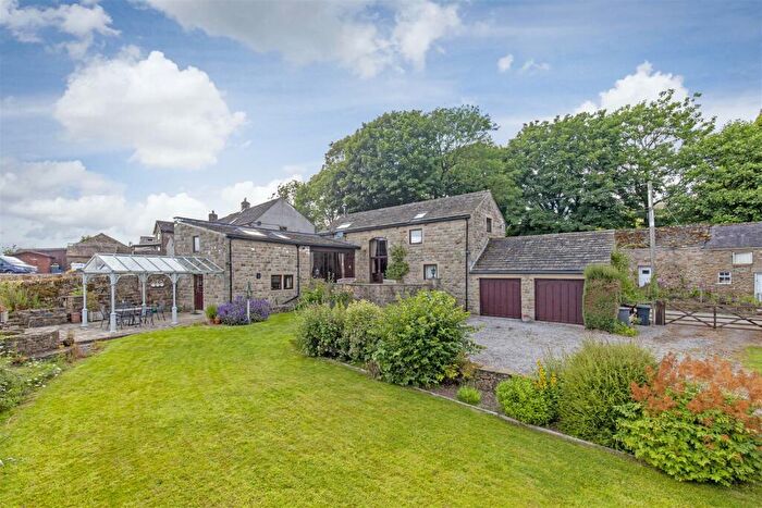 4 Bedroom Detached House For Sale In Aston Lane, Hope, Hope Valley, S33