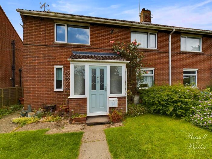 2 Bedroom Semi-Detached House For Sale In Springfields, Padbury, MK18