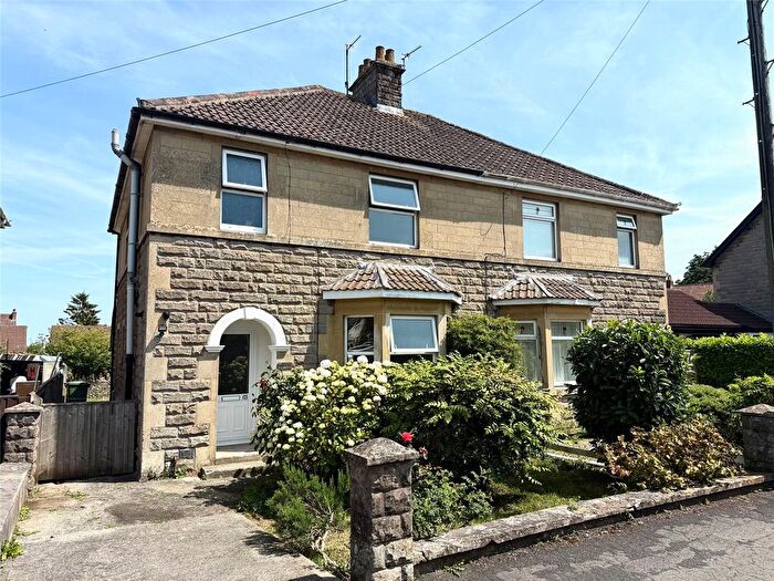 3 Bedroom Semi-Detached House For Sale In Lynfield Road, Frome, Somerset, BA11