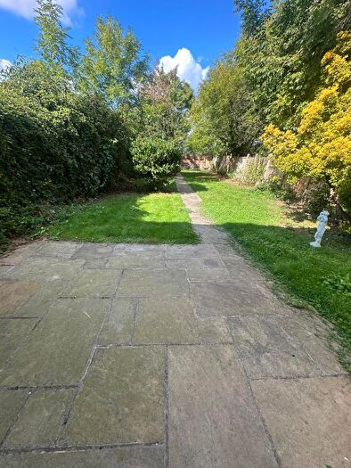 2 Bedroom Semi-Detached House To Rent In Manor Road, Chigwell, IG7