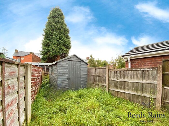 2 Bedroom Bungalow For Sale In Willow Court, Middlewich, Cheshire, CW10