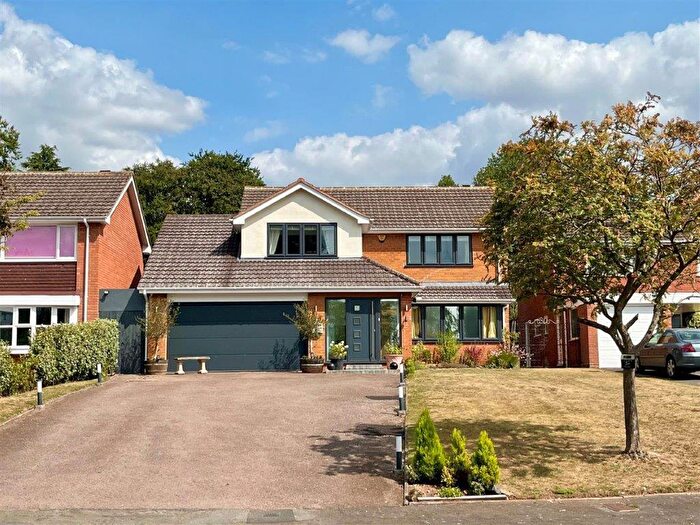 4 Bedroom Detached House For Sale In The Mount, Curdworth, Sutton Coldfield, B76