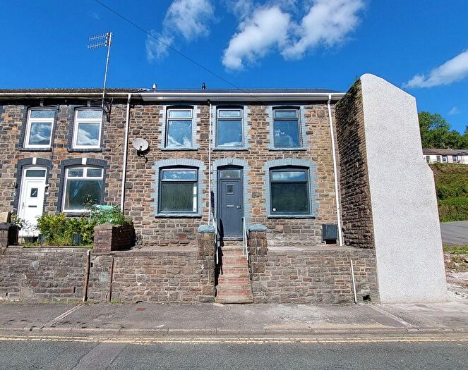 2 Bedroom End Of Terrace House To Rent In Aberllechau Road, Porth, CF39
