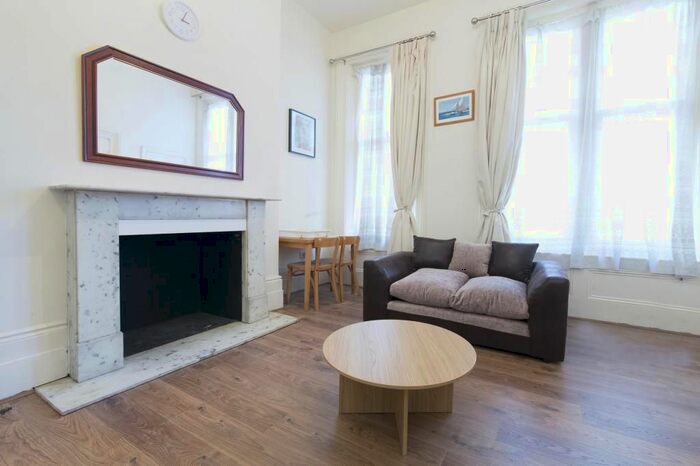 1 Bedroom Flat To Rent In Theobalds Road, London, WC1X
