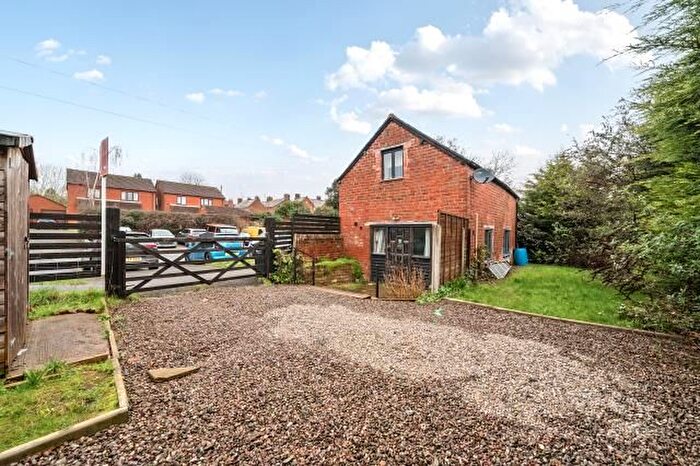 2 Bedroom Cottage For Sale In Westfield Walk, Leominster, Herefordshire, HR6
