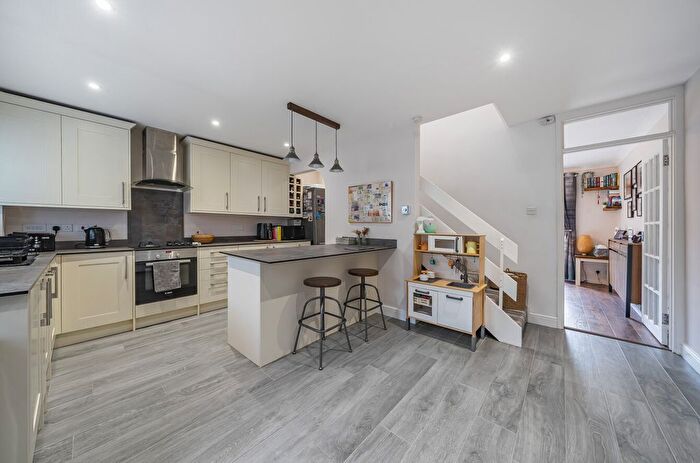 2 Bedroom Terraced House For Sale In Aylesham Road, Orpington, BR6
