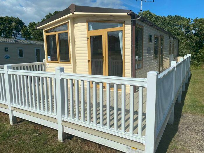 3 Bedroom Park Home For Sale In Thorness Bay Holiday Park, Thorness Lane, Cowes, PO31