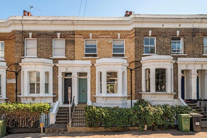 3 Bedroom Terraced House For Sale In Monkton Street, Kennington, SE11