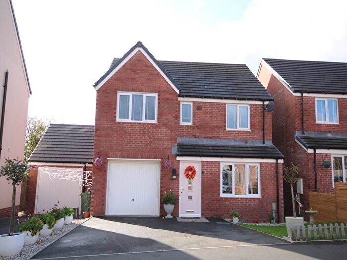 4 Bedroom Property For Sale In Cae'r Delyn, Oakdale, Blackwood, NP12