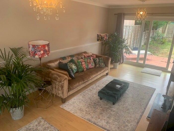 3 Bedroom Semi-Detached House To Rent In Chapel Field, Newhall, Harlow, CM17