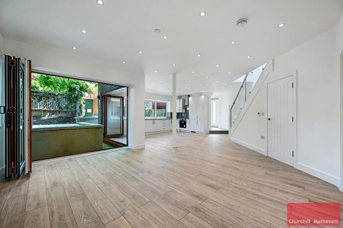 4 Bedroom House To Rent In Connaught Road, Harlesden, NW10