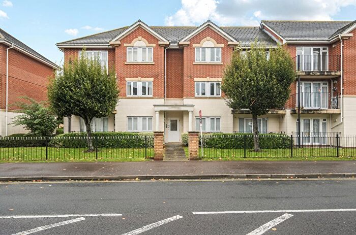 2 Bedroom Flat For Sale In Heritage Way, Priddys Hard, Gosport, PO12