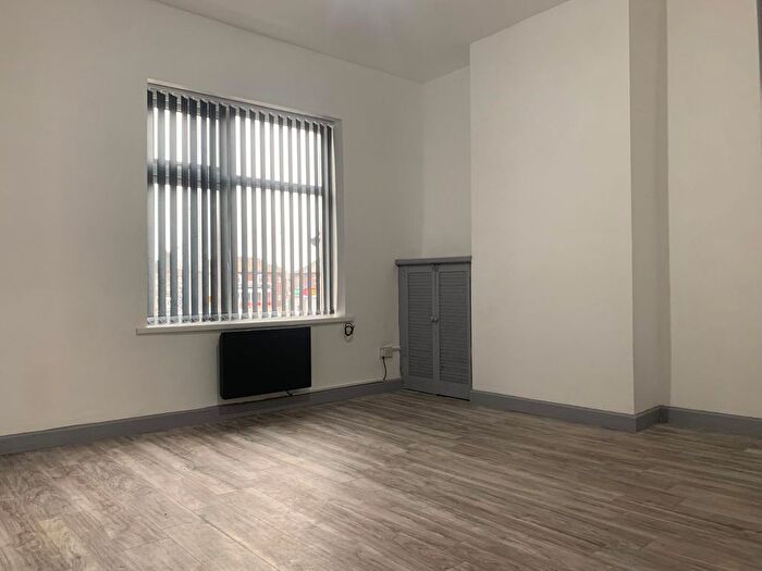 1 Bedroom Flat To Rent In Rochdale Road, Manchester, M9