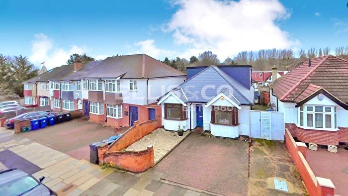 5 Bedroom Bungalow For Sale In Greenford Gardens, Greenford, UB6