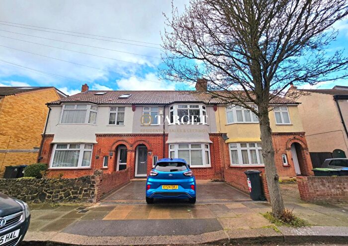 3 Bedroom Terraced House To Rent In Forest Road, Enfield, EN3