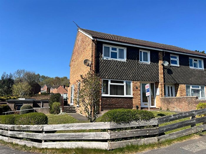 3 Bedroom Semi-Detached House For Sale In Morman Close, Drybrook, GL17