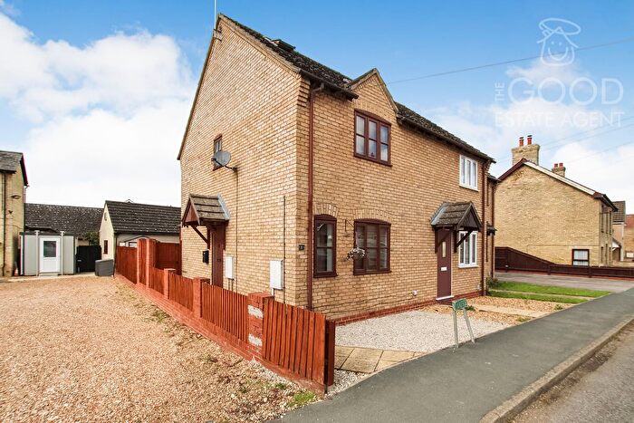 3 Bedroom End Of Terrace House For Sale In Mereside, Soham, CB7