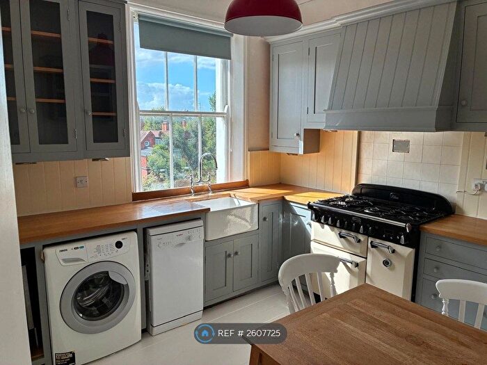 1 Bedroom Flat To Rent In King Henrys Road, London, NW3