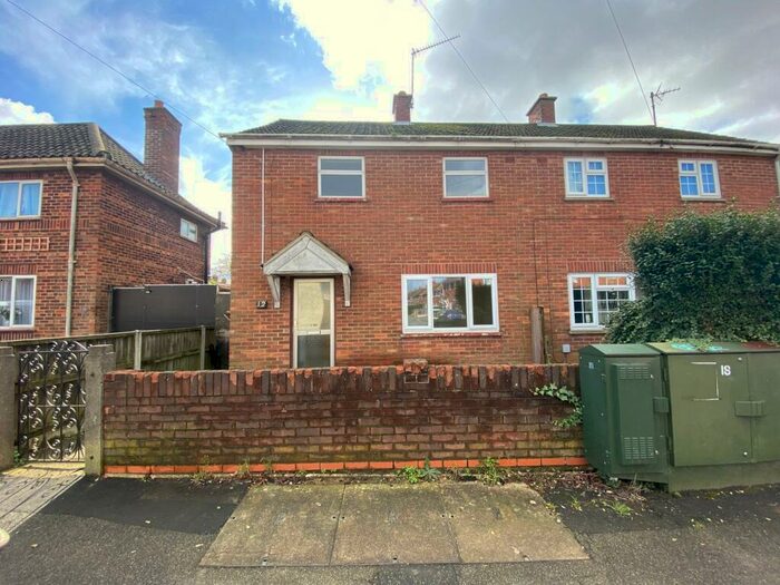 2 Bedroom Semi-Detached House To Rent In Lady Jane Grey Road, King's Lynn, PE30
