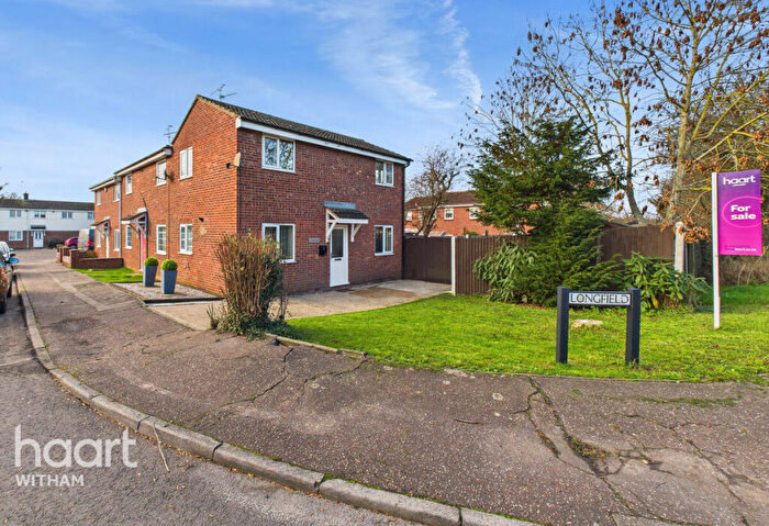 3 Bedroom Semi Detached House For Sale In Longfield, Witham, CM8