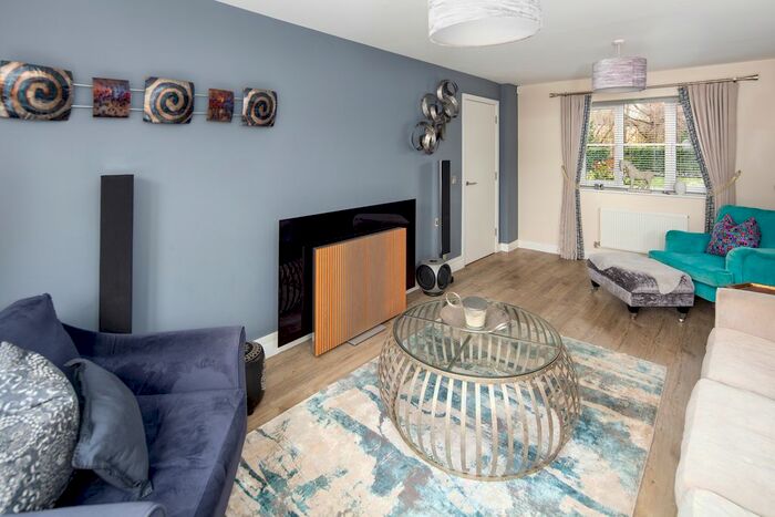 4 Bedroom Detached House For Sale In The Green, Chesterton, Bicester, OX26