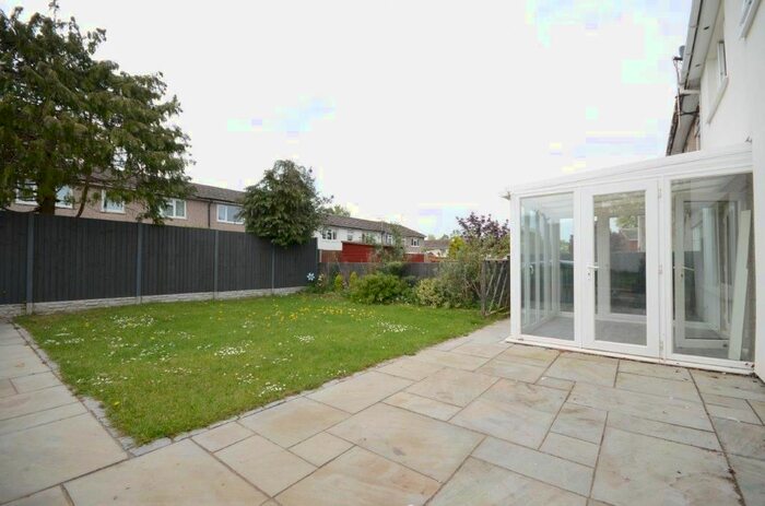 3 Bedroom End Of Terrace House To Rent In Ingleton, Bracknell, RG12