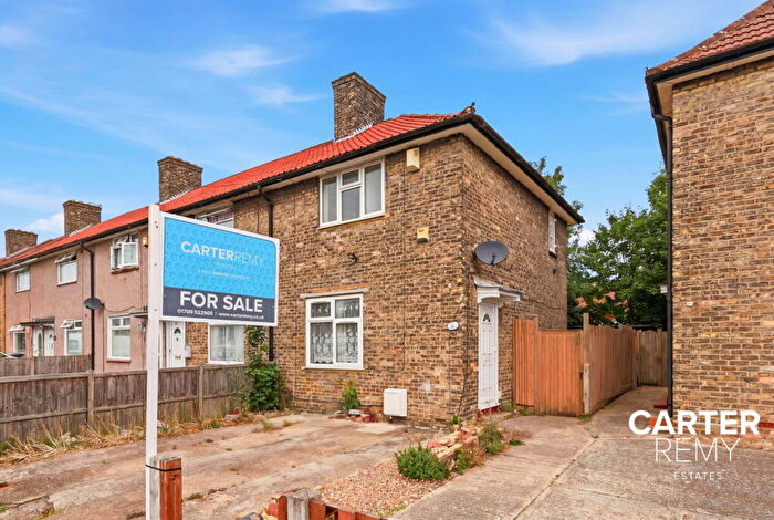 3 Bedroom End Of Terrace House For Sale In Margery Road, Dagenham, RM8