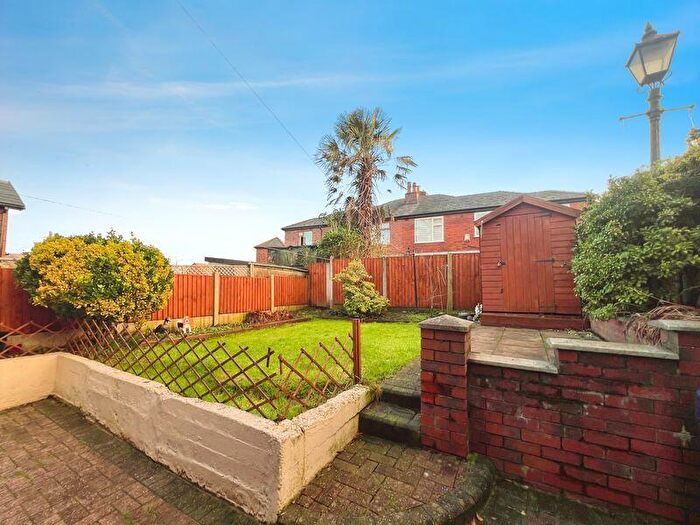 3 Bedroom Semi Detached House For Sale In Barcroft Road, Smithills, BL1