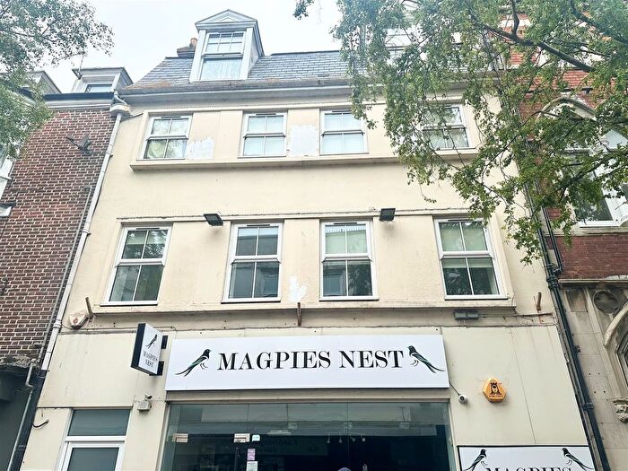 1 Bedroom Flat For Sale In St. Thomas Street, Weymouth, DT4