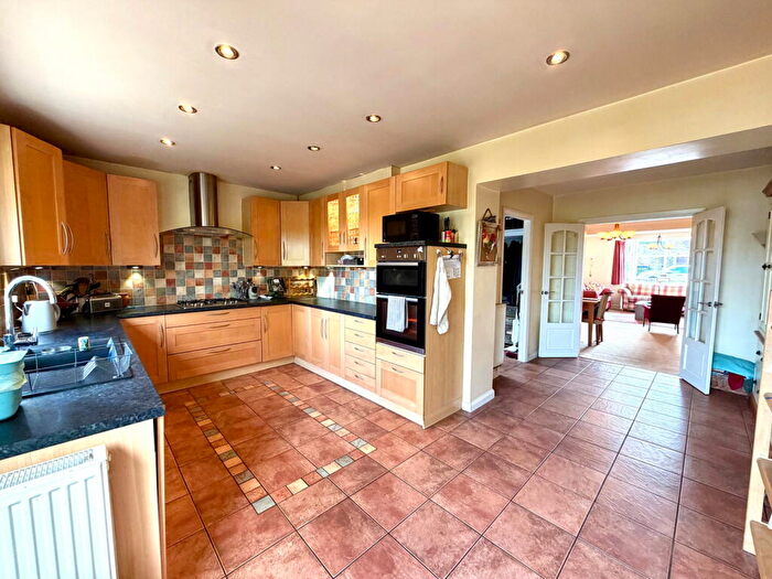 3 Bedroom Semi Detached House For Sale In Church Street, Cawthorne, Barnsley, S75