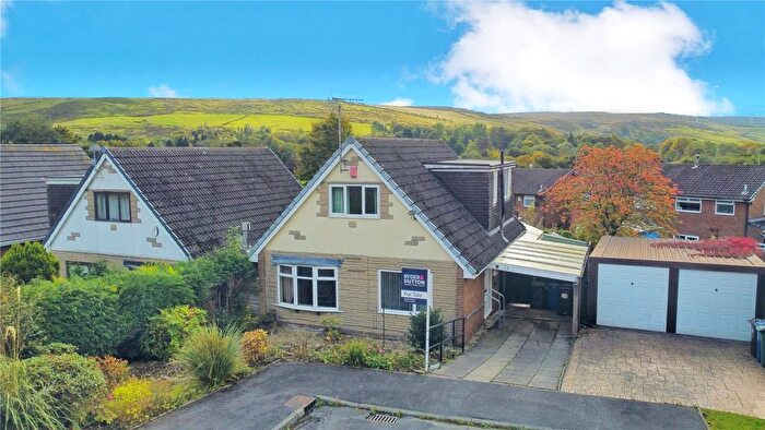 4 Bedroom Detached House For Sale In Walton Close, Bacup, Rossendale, OL13