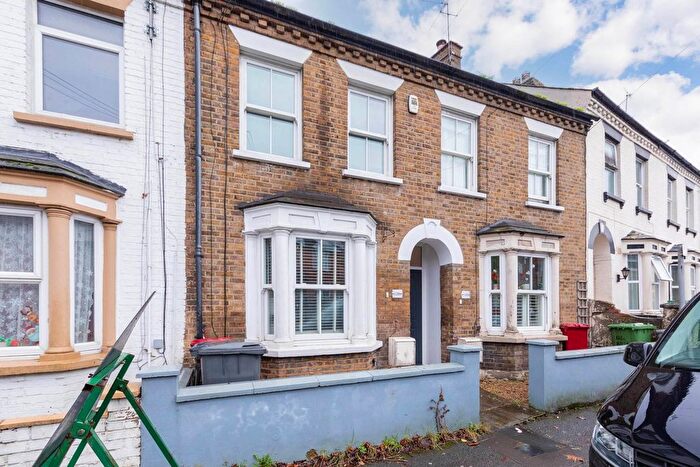 2 Bedroom Terraced House For Sale In Albert Street, Slough, SL1