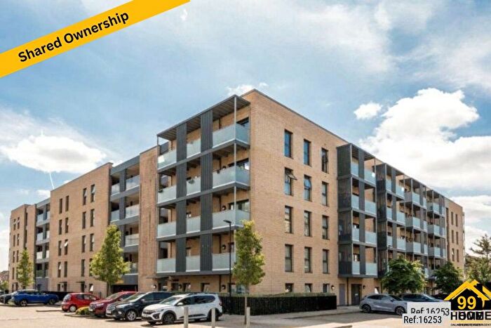 2 Bedroom Maisonette For Sale In Blueberry Court, Rainham, Essex, RM13