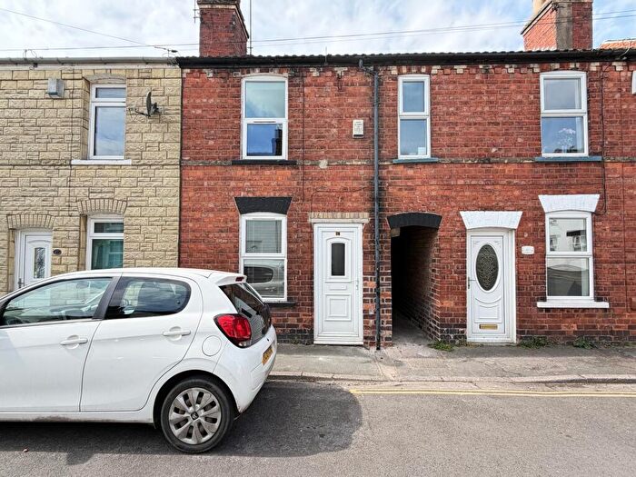 2 Bedroom Terraced House For Sale In St Nicholas Street, Lincoln, LN1