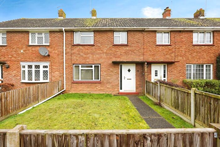 3 Bedroom Terraced House For Sale In Vale View Road, Aylesham, Kent, CT3