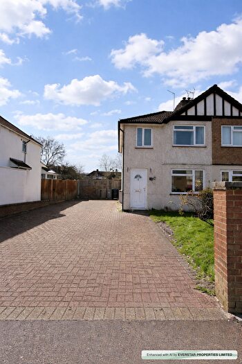 3 Bedroom Semi-detached House To Rent In Hampden Road, Harrow, HA3