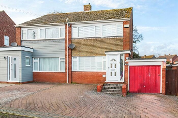 3 Bedroom Semi Detached House For Sale In Willow Waye, Eythorne, Dover, Kent, CT15