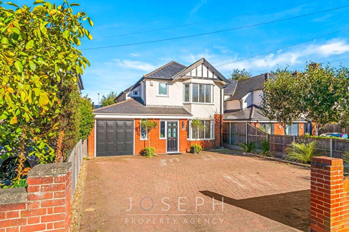 4 Bedroom Detached House For Sale In Norwich Road, Ipswich, IP1