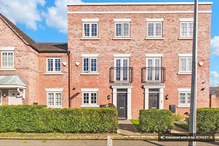 3 Bedroom Town House To Rent In Biggleswade Drive, Runcorn, WA7