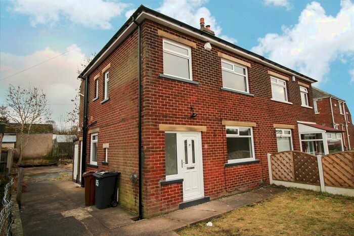 3 Bedroom Semi-Detached House To Rent In Bolton Drive, Bradford BD2